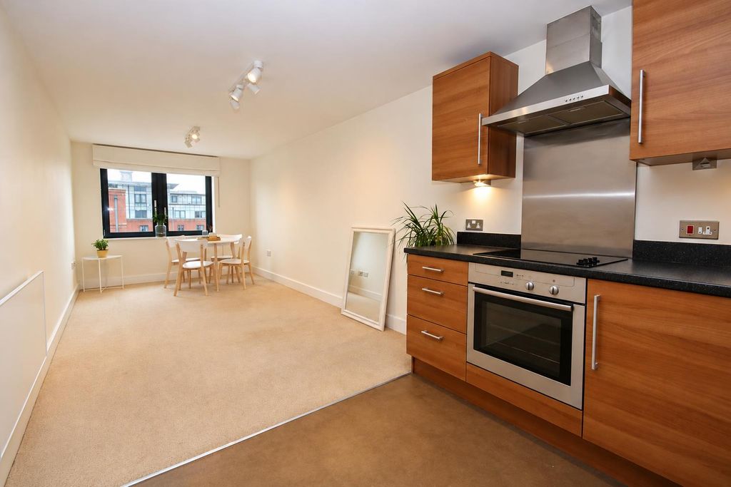 Property photo 2 of 13 1 (11).Png