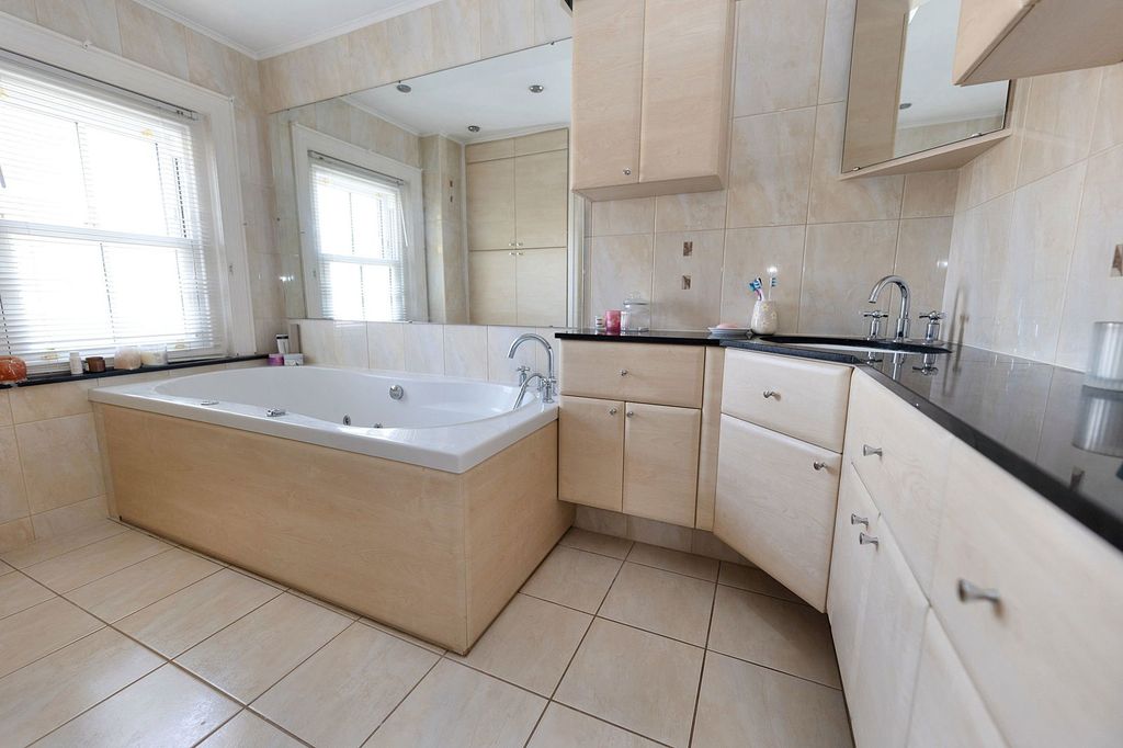 Additional image 14 of 4 bed detached house for saleFronks Road, Harwich CO12