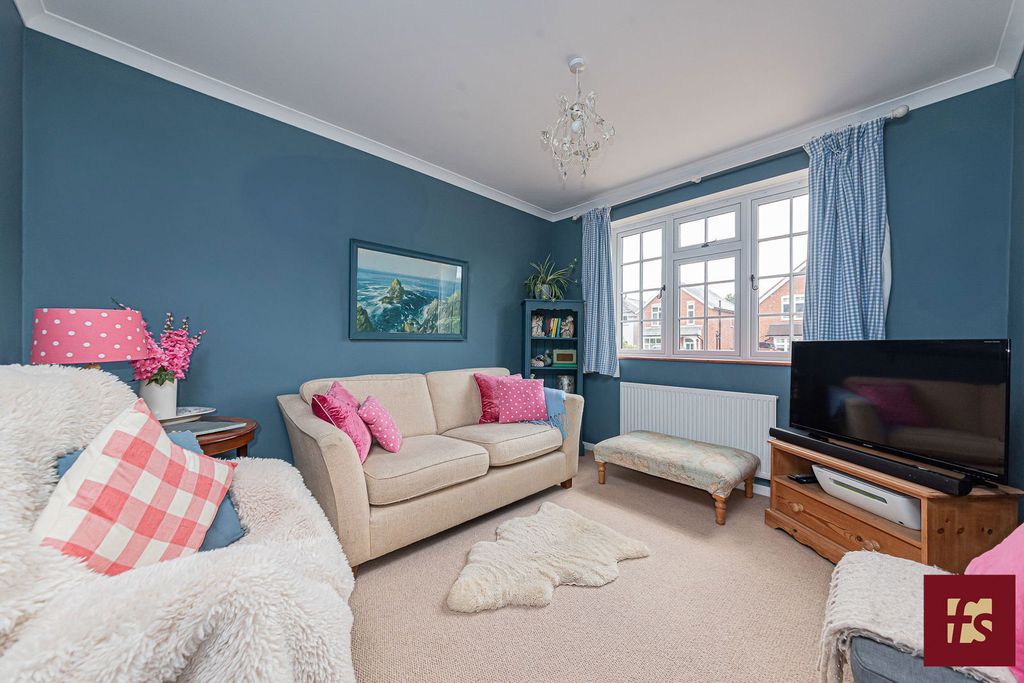 Property photo 3 of 52