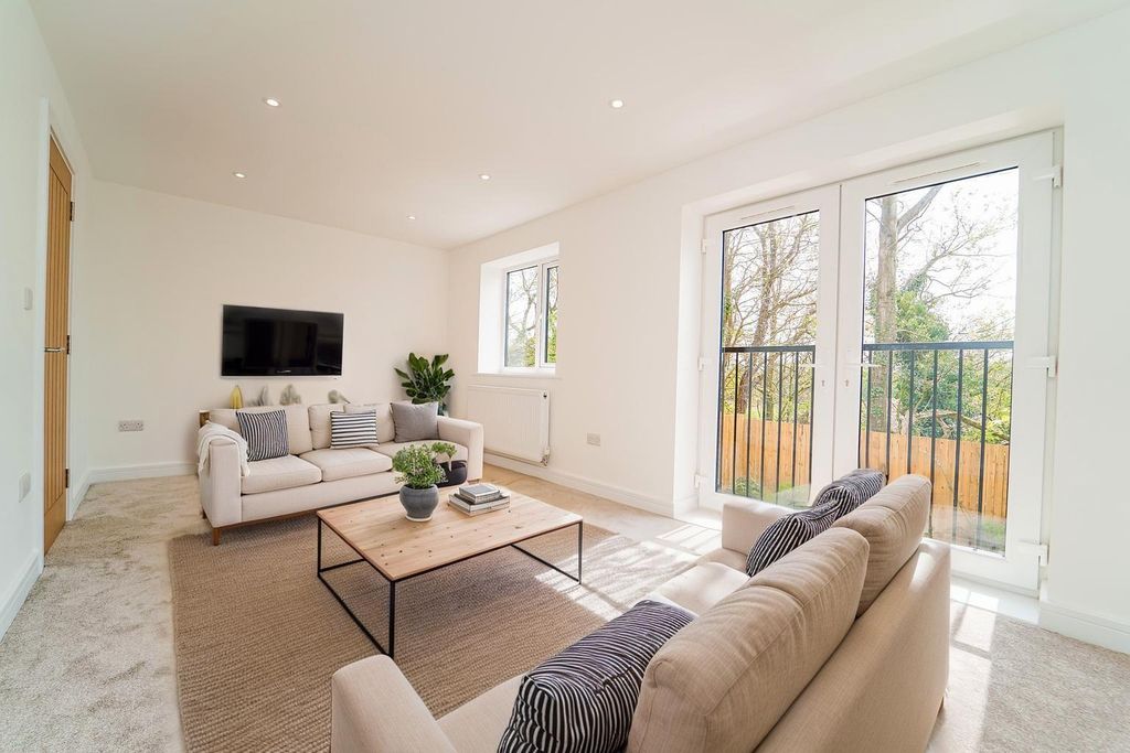 Property photo 3 of 41 5.Jpg