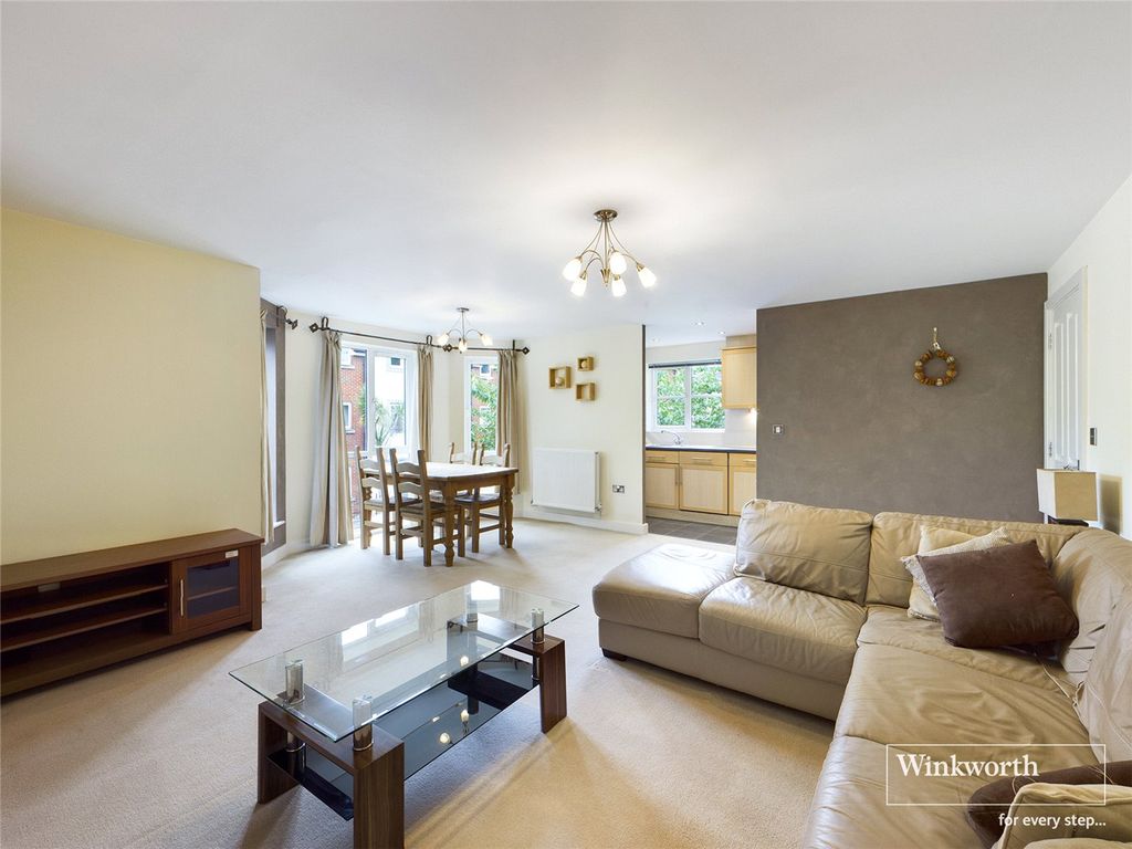 Property photo 2 of 10 Picture No. 29
