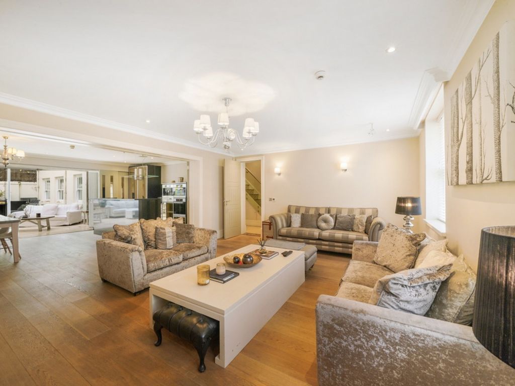 Property photo 2 of 24