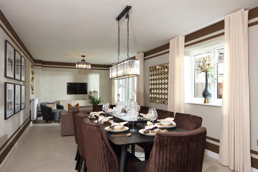 Property photo 2 of 14 Dining Area