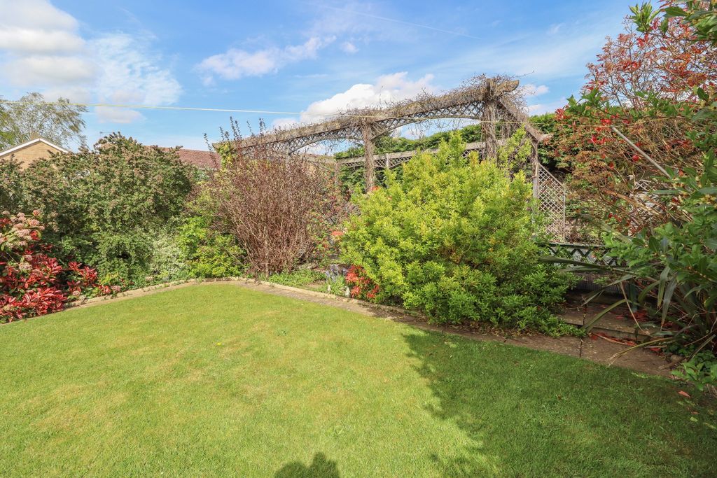 Property photo 3 of 18 5061125