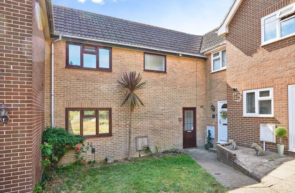 Property photo 1 of 18