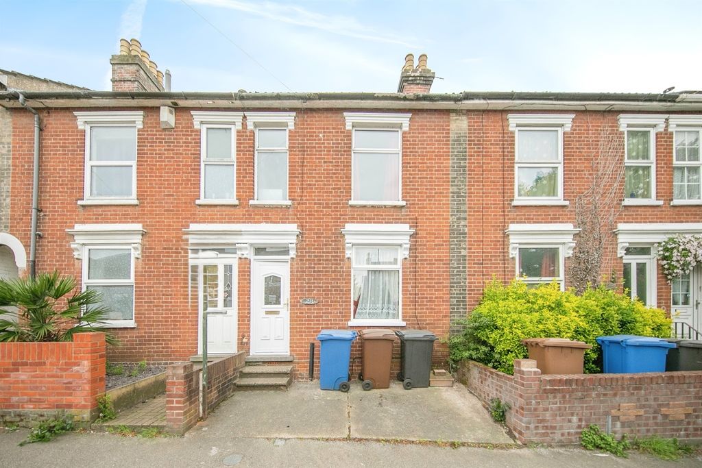 Property photo 1 of 16