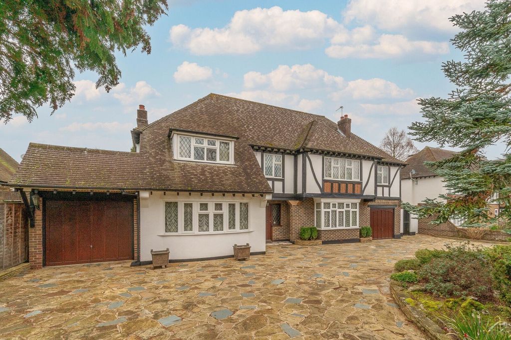 Property photo 1 of 37