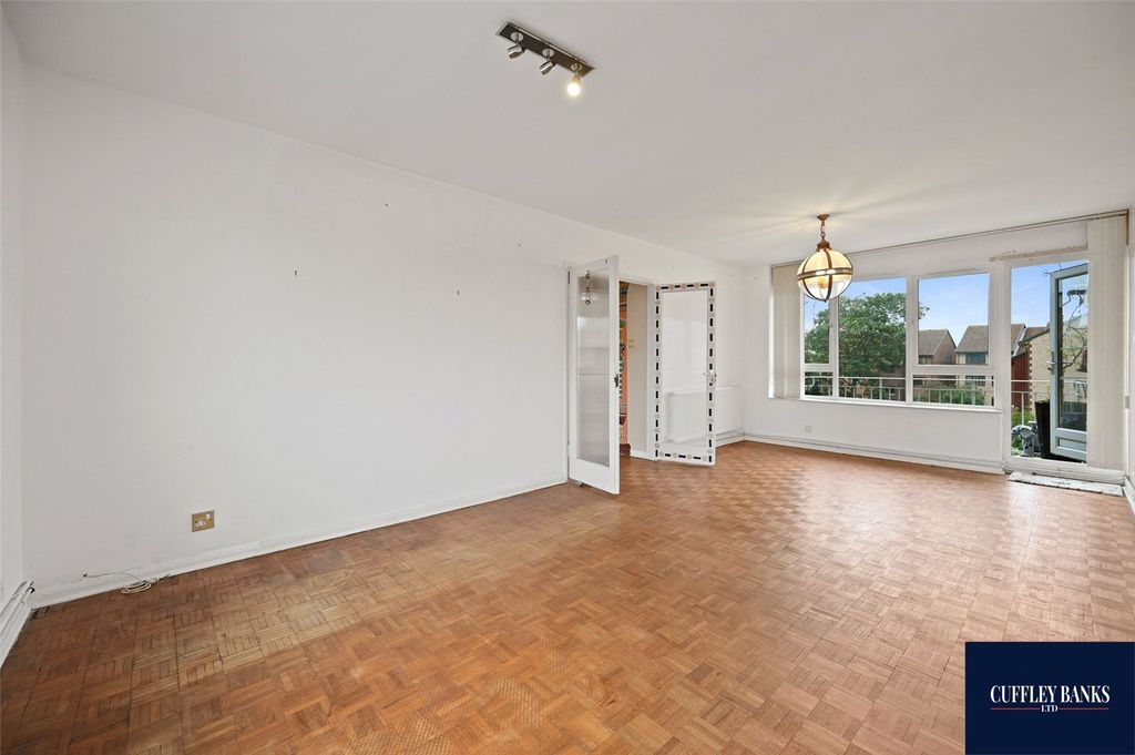 Property photo 2 of 11 Picture No. 02