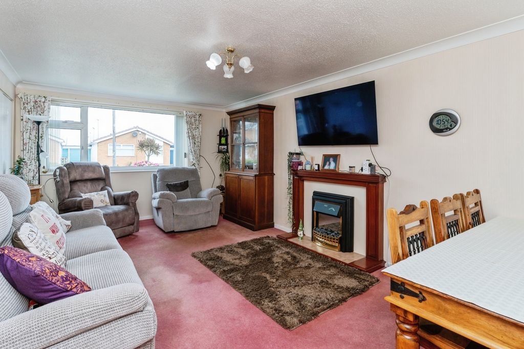 Property photo 3 of 17 Pbox-Img.Jpg
