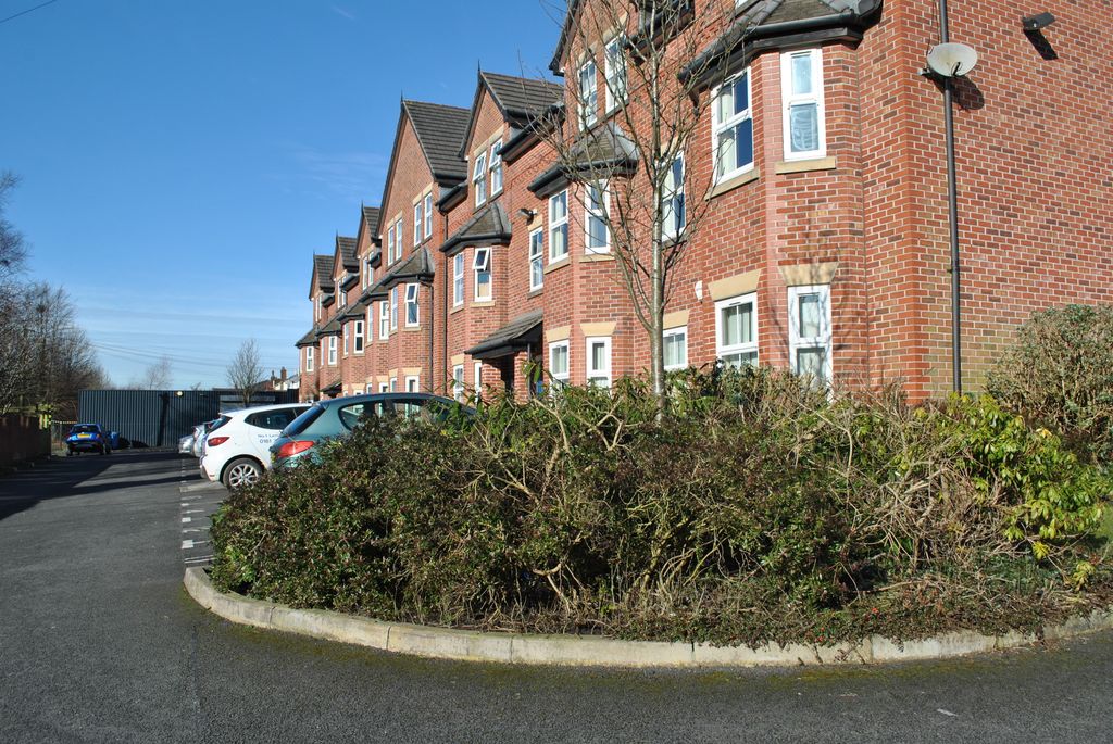 Property photo 1 of 6