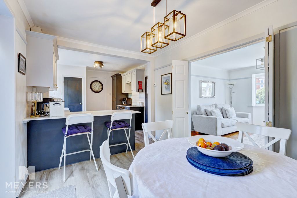 Property photo 1 of 39