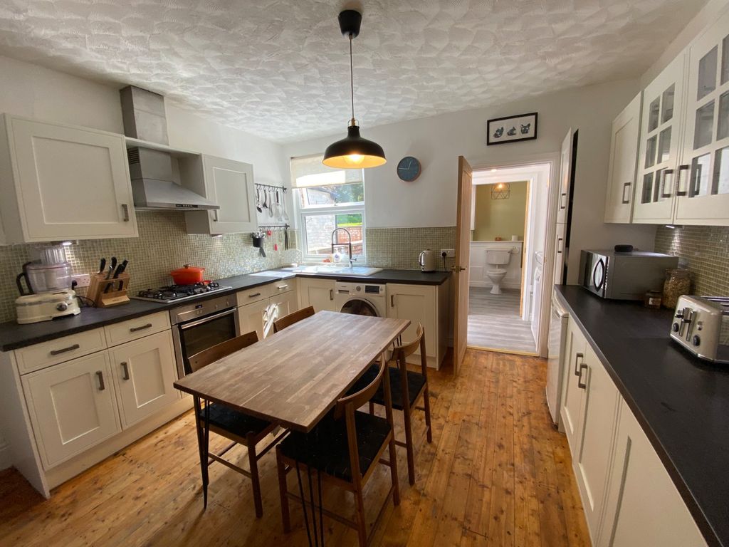 Property photo 2 of 17 Picture No. 01