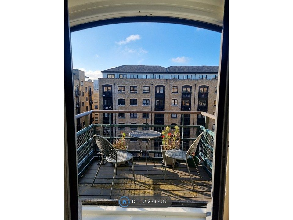 Property photo 1 of 6 Balcony