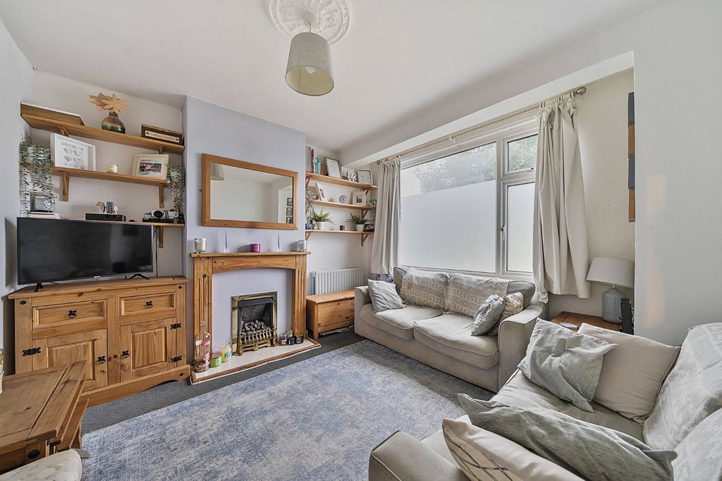 Property photo 2 of 24 Living Room