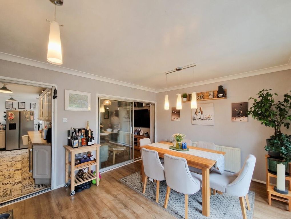 Property photo 1 of 18 Dining Room