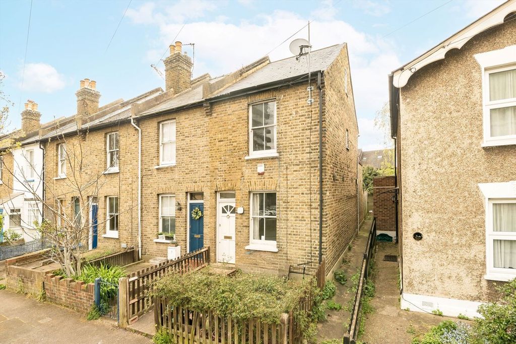 Property photo 1 of 6