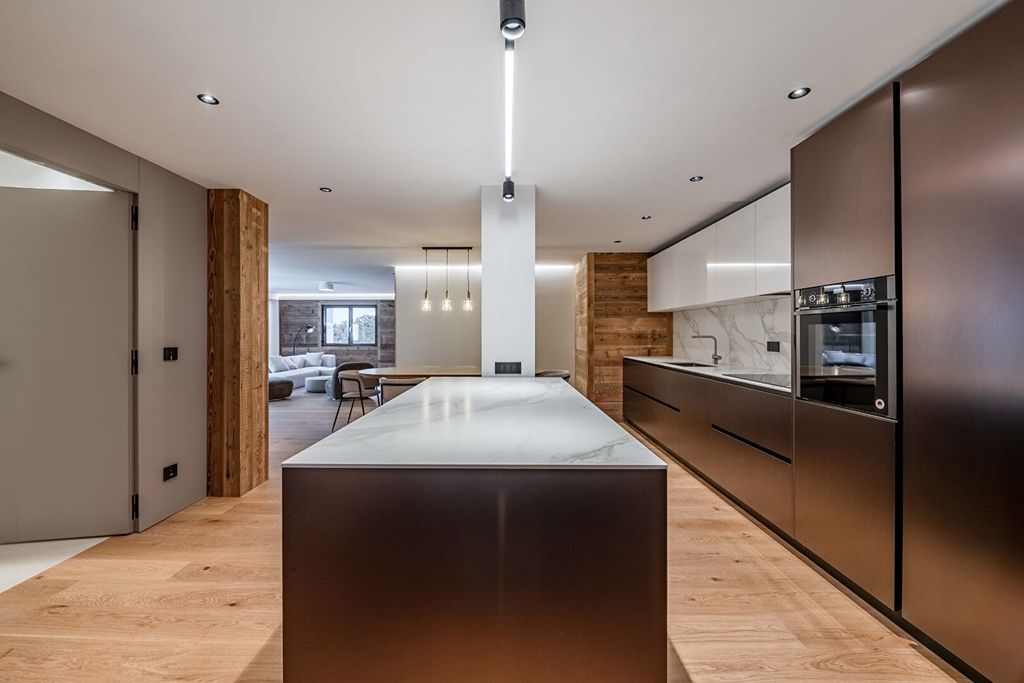 Property photo 2 of 12 Chamonix Apartment F