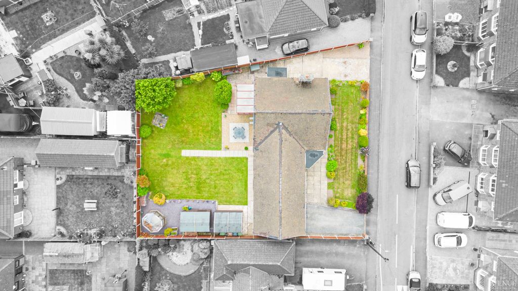 Property photo 1 of 21 4245892