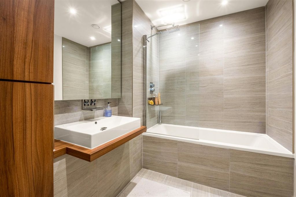 Additional image 9 of 3 bed flat to rentPalmeira Avenue, Hove BN3