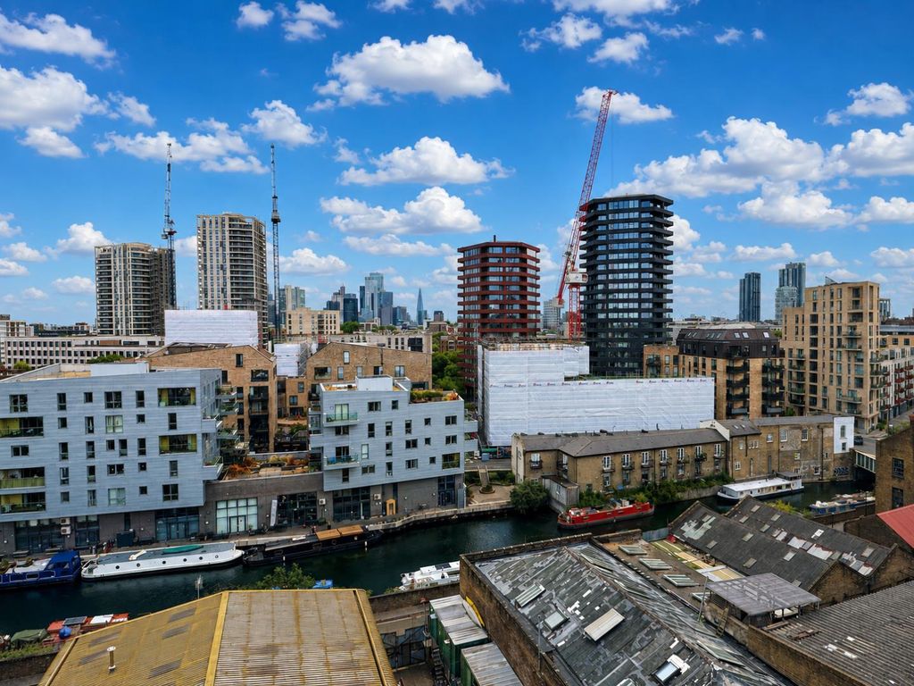 Property photo 2 of 25 Cffbf721-5B37-4Ead-9E85-d8B92055A383.Png