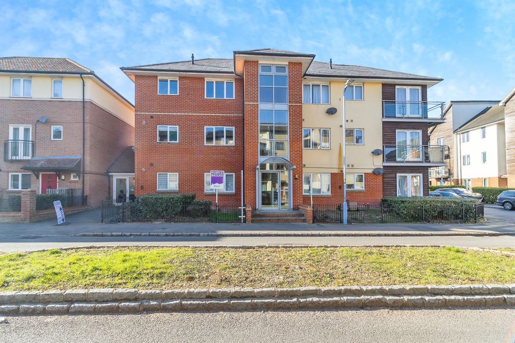 Property photo 1 of 17
