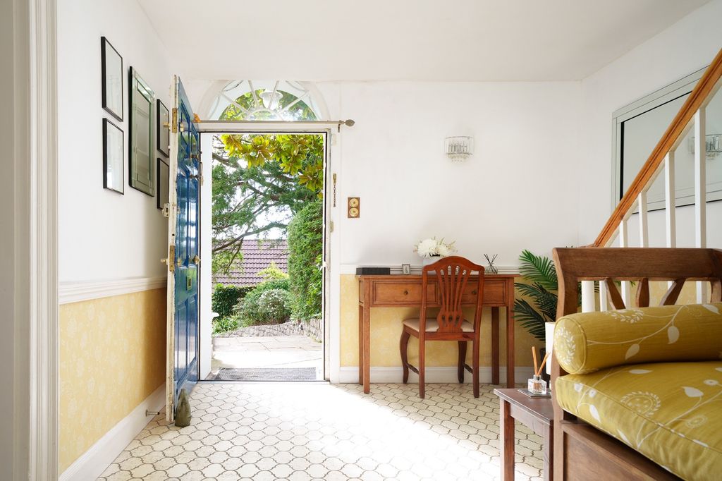 Property photo 3 of 55 54308114