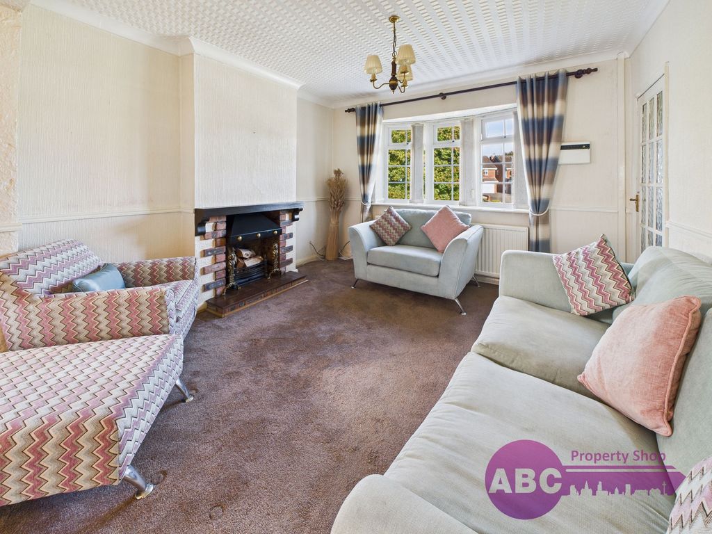 Property photo 2 of 27