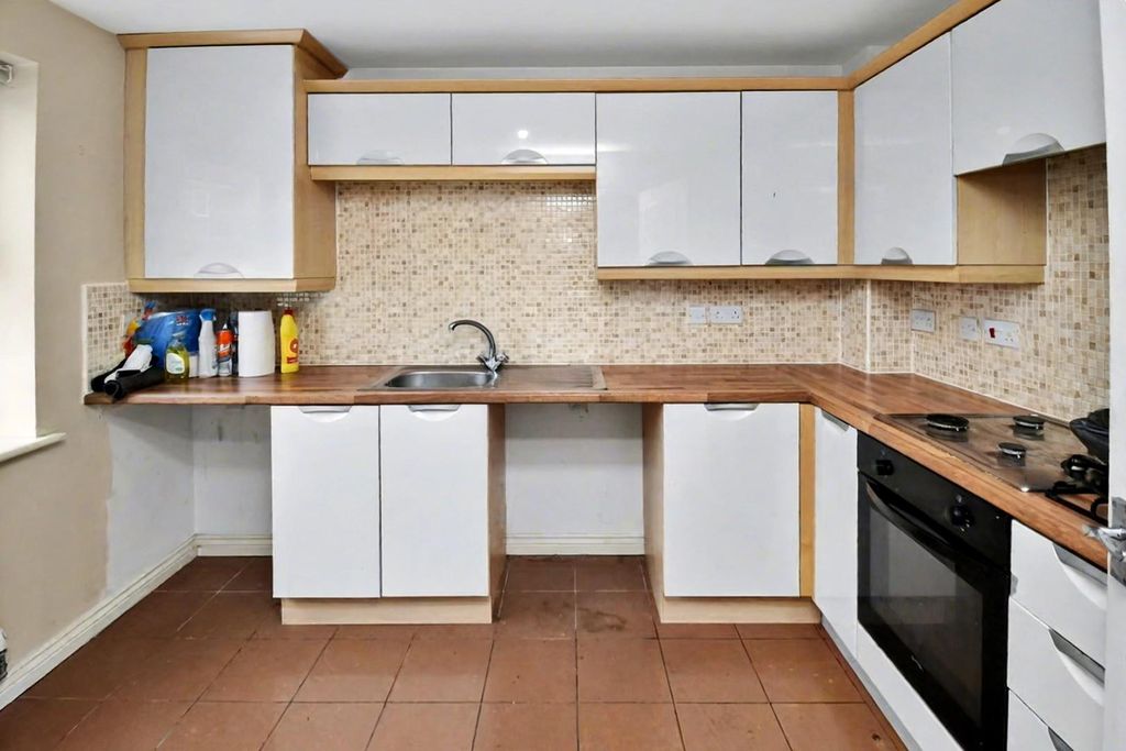 Property photo 3 of 8 7Hjudk-Qa0Inv_Mfos999G.Jpg