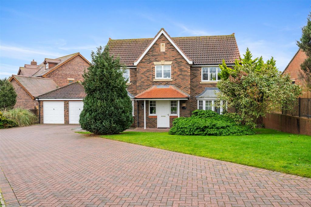 Property photo 1 of 26