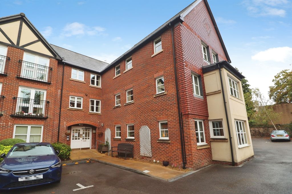 Property photo 1 of 13