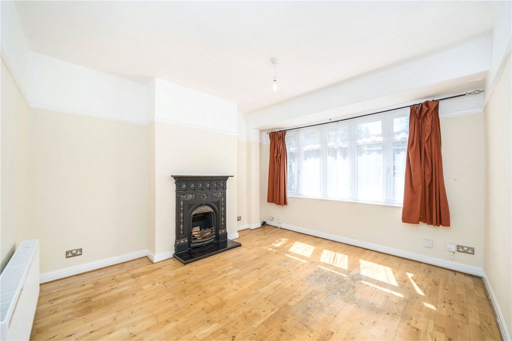 Property photo 2 of 10 Picture No. 19