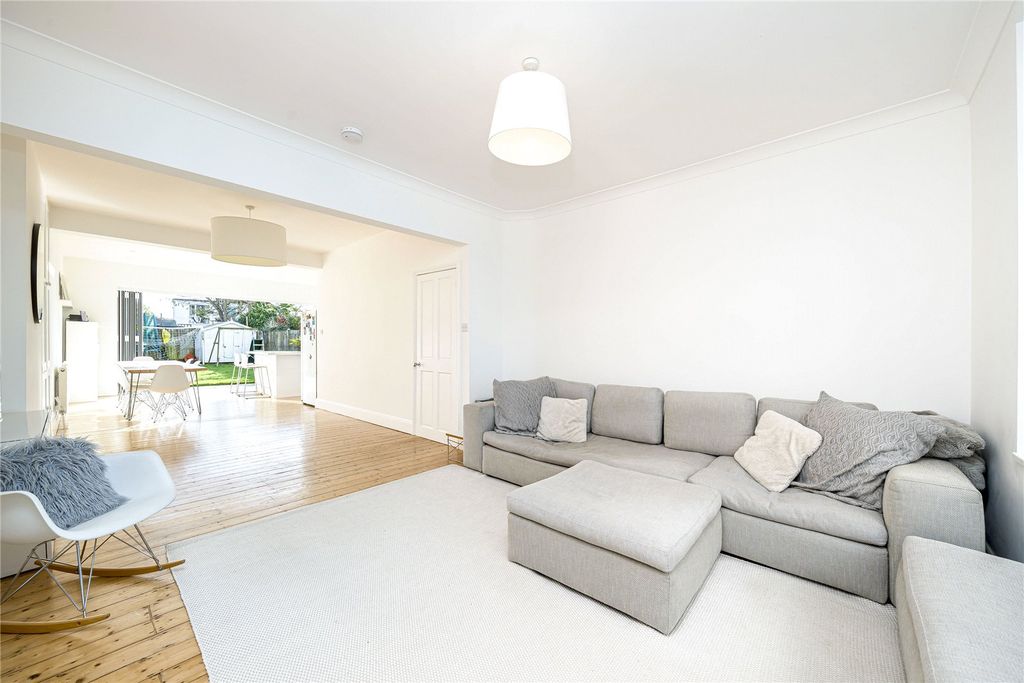 Property photo 2 of 10 Picture No. 09