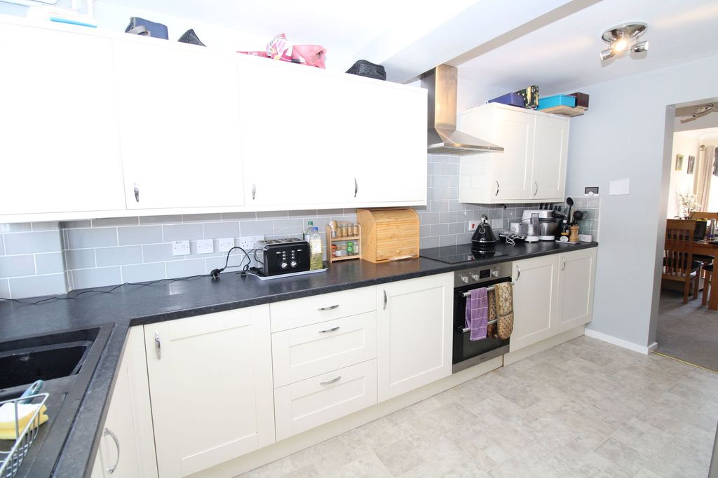 Property photo 1 of 25