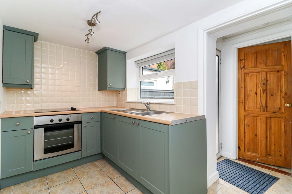 Property photo 2 of 11