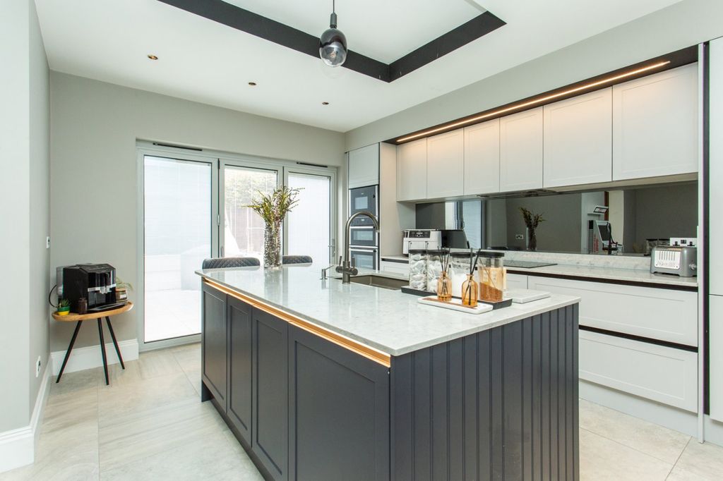 Property photo 2 of 35 Picture 2