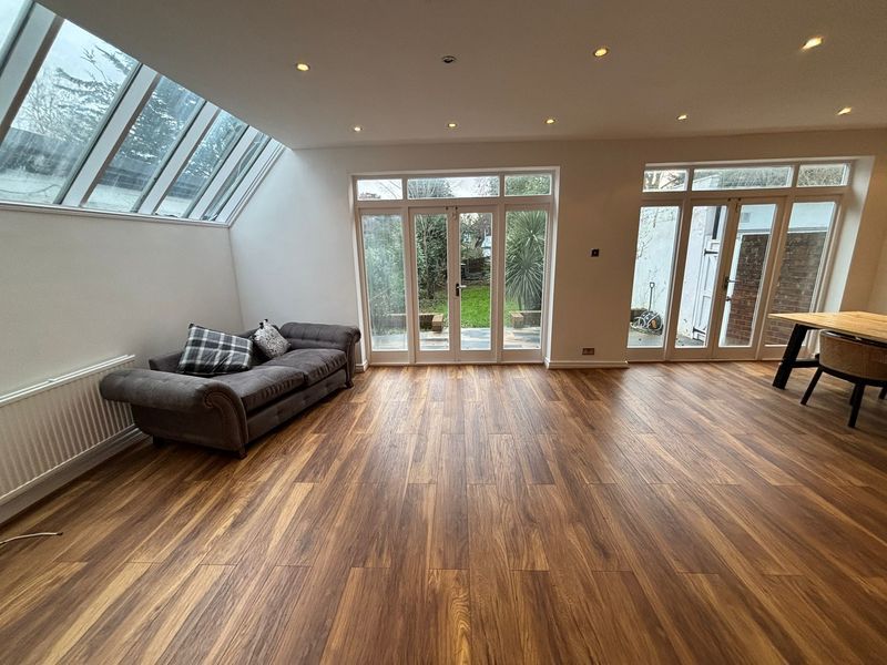 Property photo 3 of 14 Photo 24