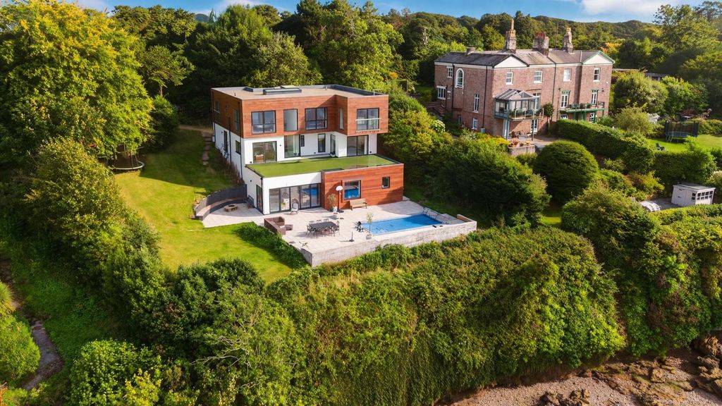 Property photo 1 of 19