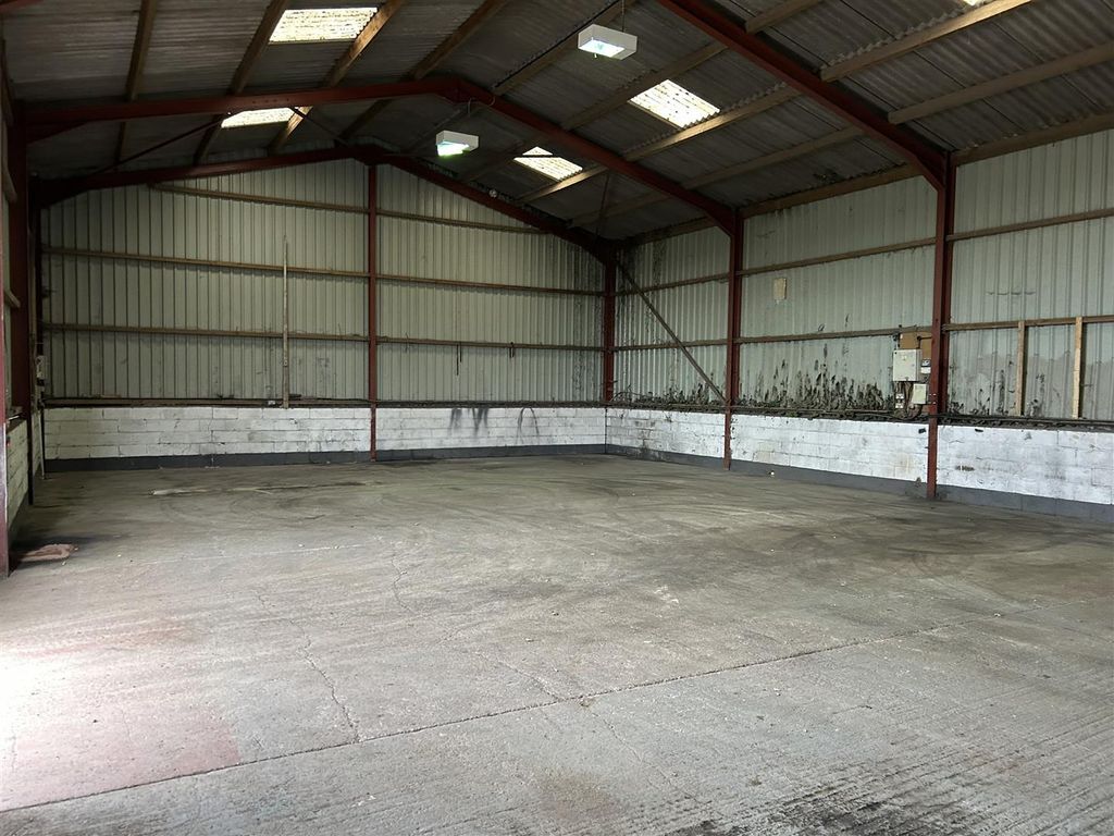 Property photo 3 of 6 3.Jpeg