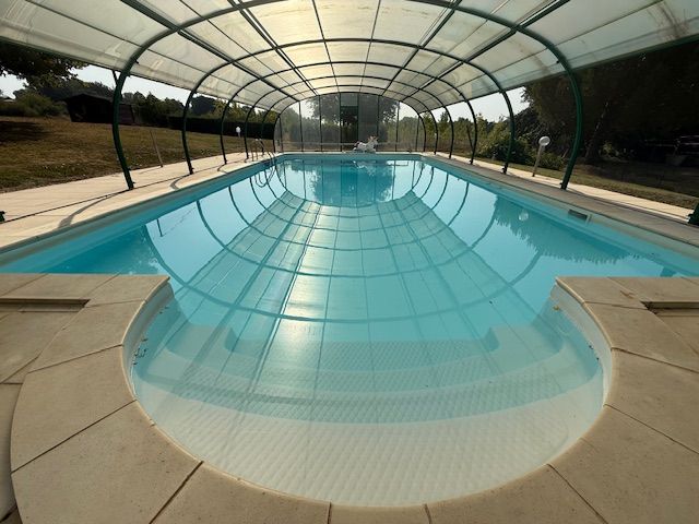 Property photo 2 of 23