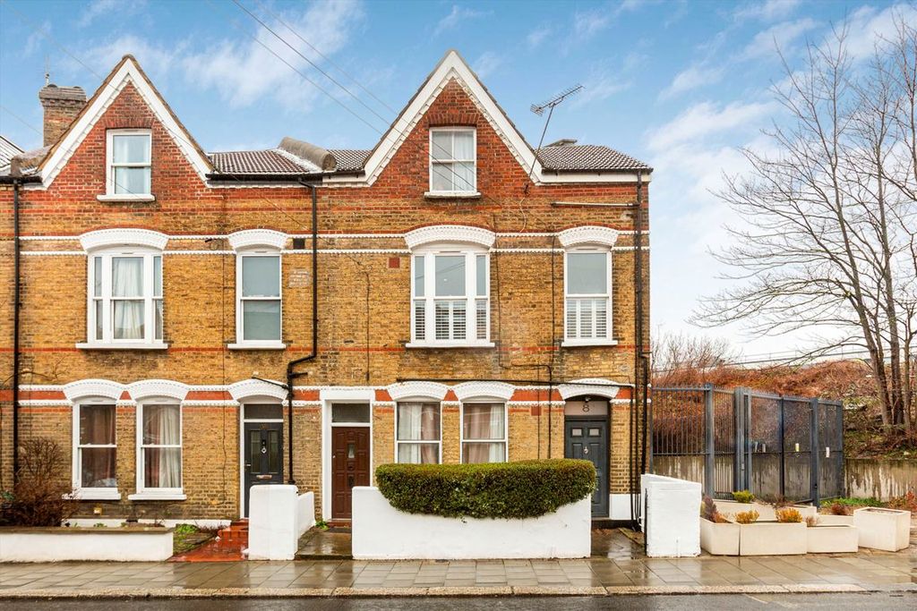 Property photo 1 of 6