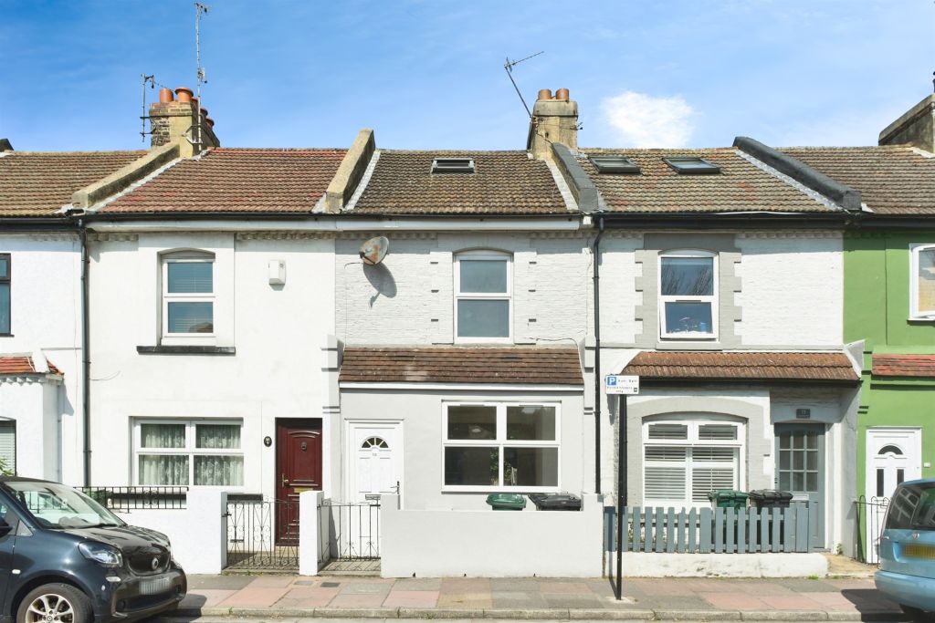 Property photo 2 of 17
