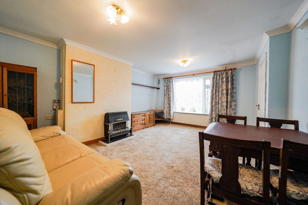 Property photo 3 of 18 Dsc07592