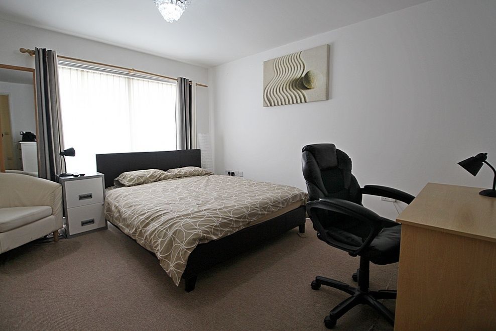 Property photo 3 of 6 Gallery