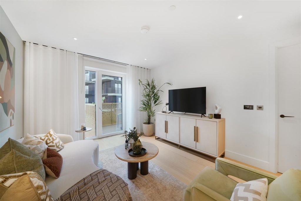 Property photo 1 of 7 115 Cassini Apartments, Cascade Way - Oawaeiftxh1