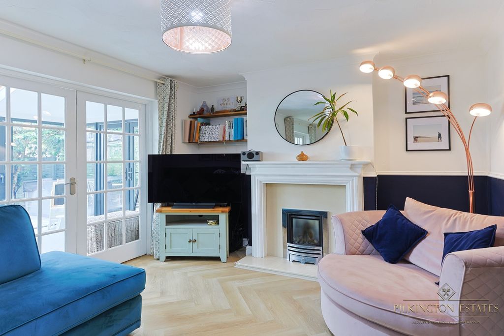 Property photo 3 of 24 4318657