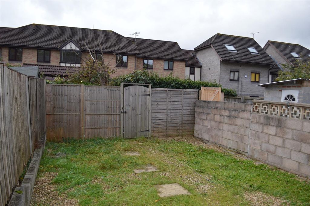 Property photo 2 of 10