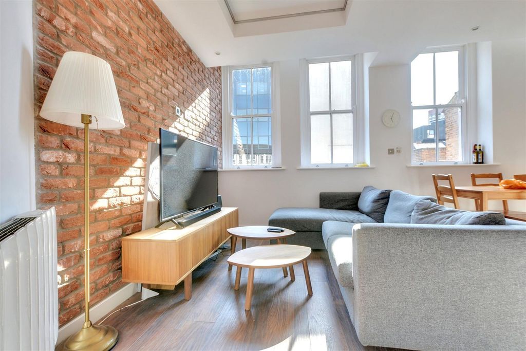 Property photo 2 of 8 2. Lounge 1.Jpg