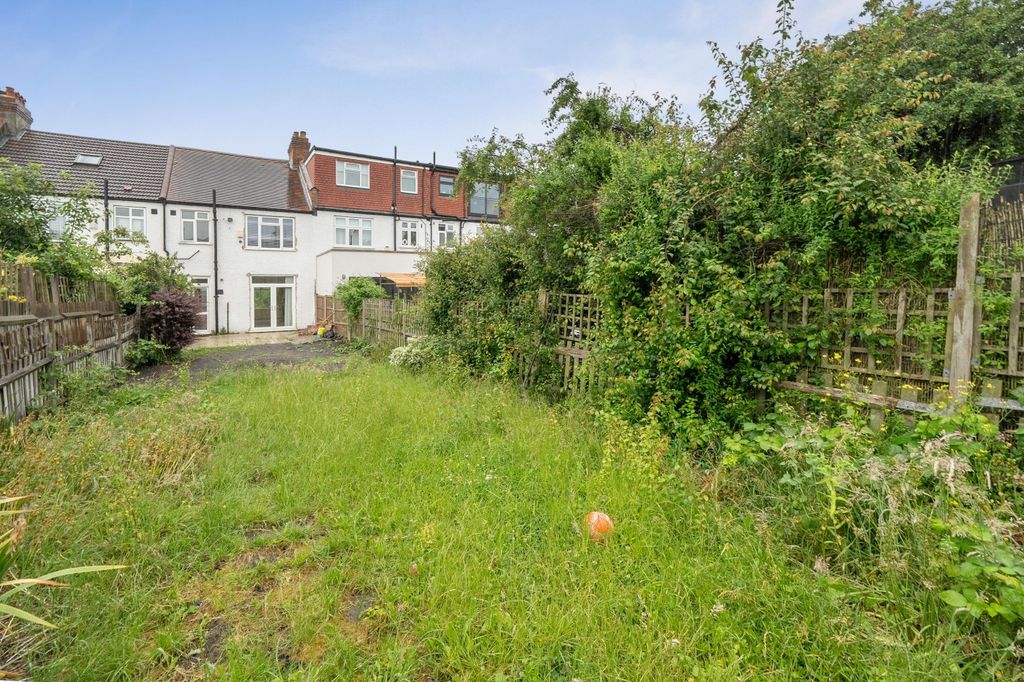 Property photo 3 of 19 Picture No. 20