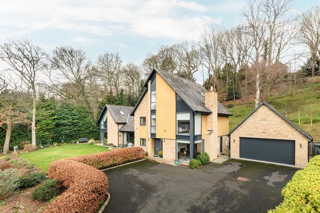 Property photo 1 of 29