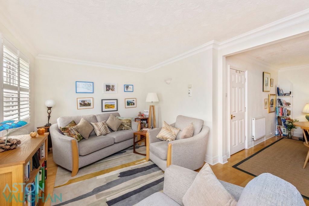 Property photo 2 of 22 4662152